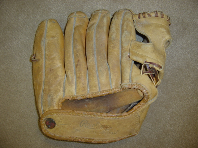 Mickey Mantle Rawlings MM9 Back